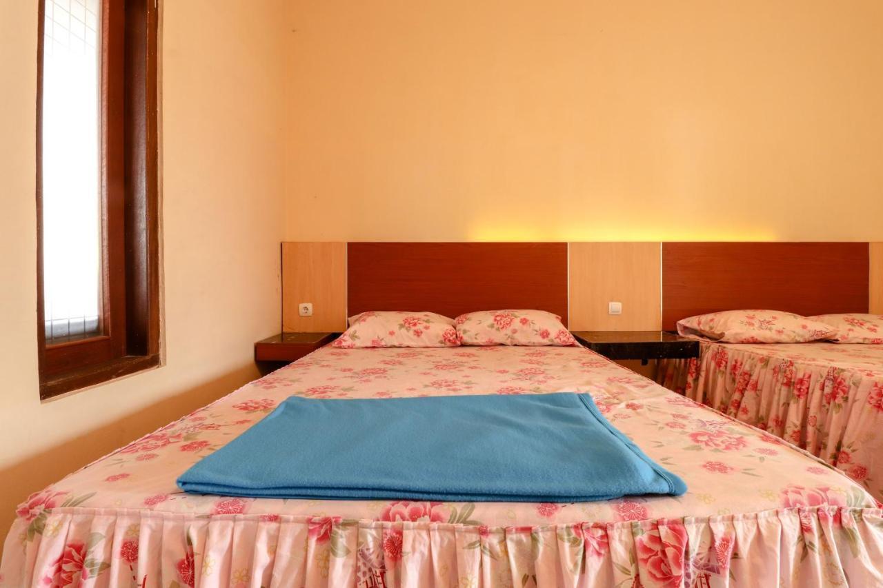 The Joglo Family Hotel Magelang Luaran gambar