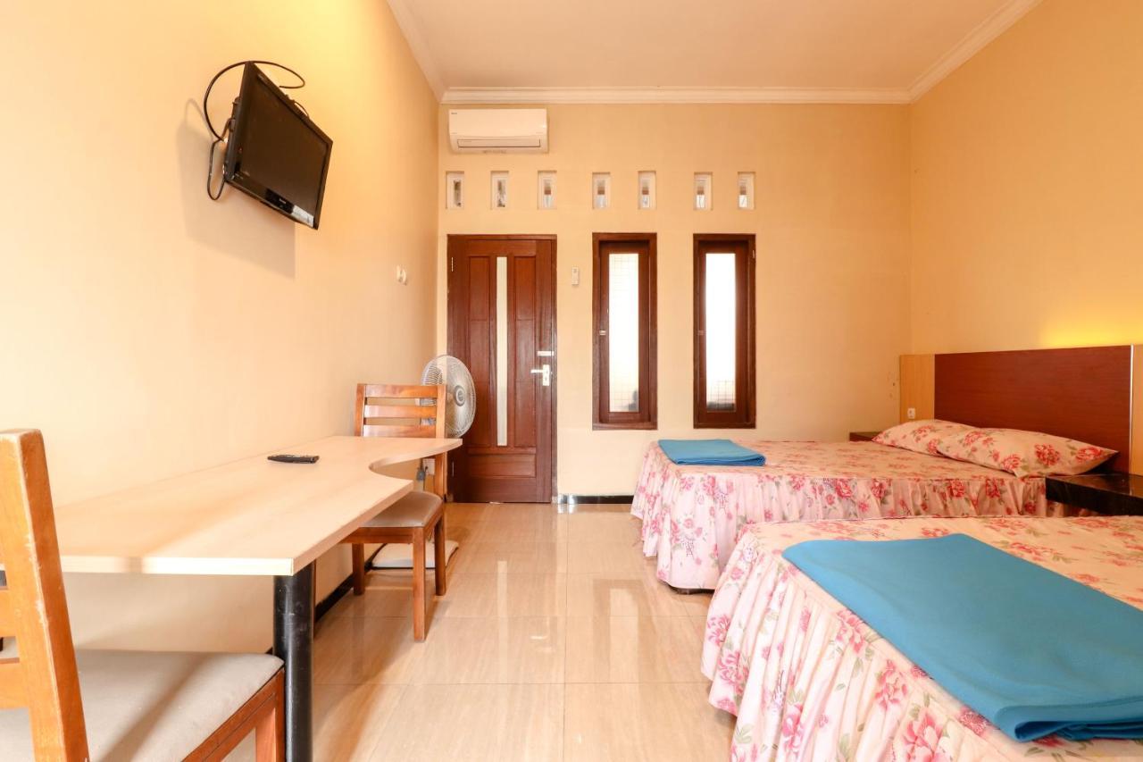The Joglo Family Hotel Magelang Luaran gambar
