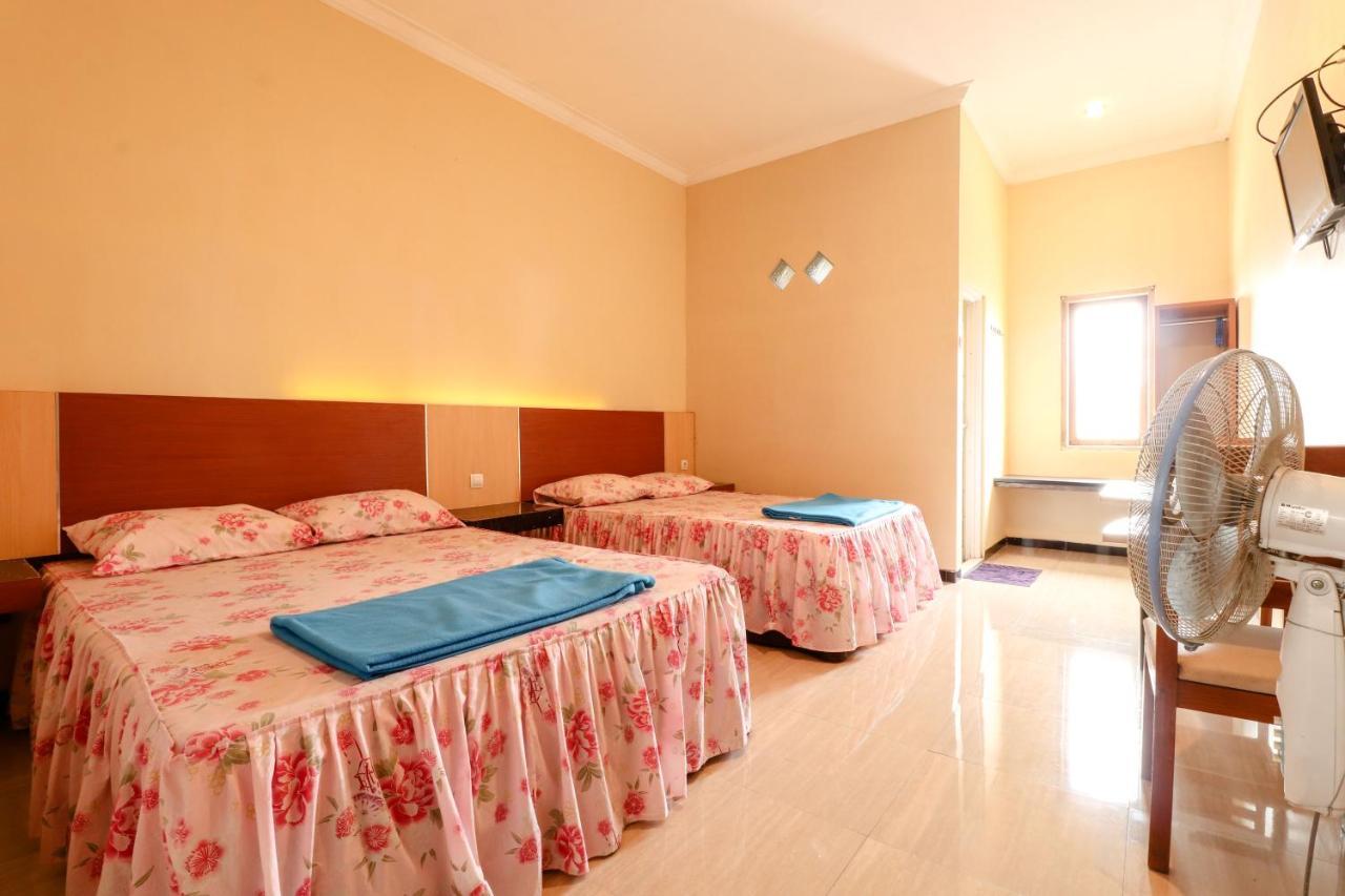 The Joglo Family Hotel Magelang Luaran gambar