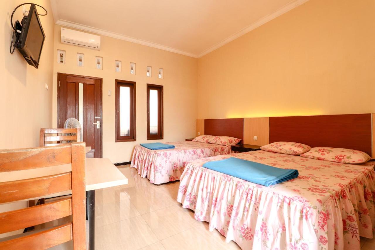 The Joglo Family Hotel Magelang Luaran gambar